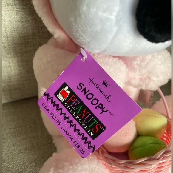 Vintage Hallmark Easter Bunny Plush Peanuts Snoopy - Picture 4 of 7